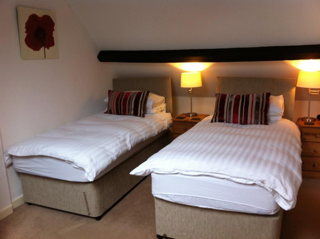 Burcott Mill Guesthouse Wells Exterior photo
